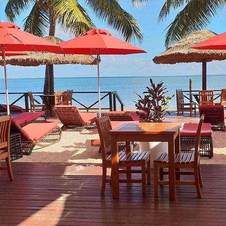 Ramada Suites By Wyndham Wailoaloa Beach Fiji Nadi Extérieur photo