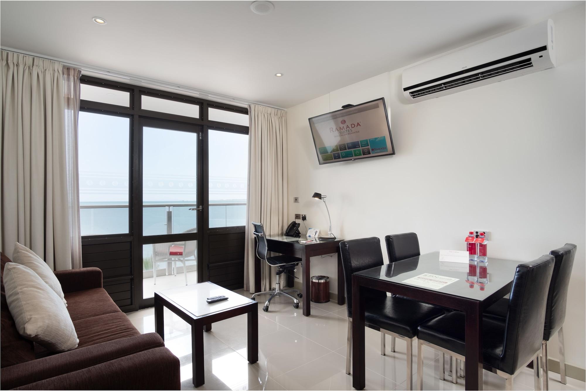 Ramada Suites By Wyndham Wailoaloa Beach Fiji Nadi Extérieur photo