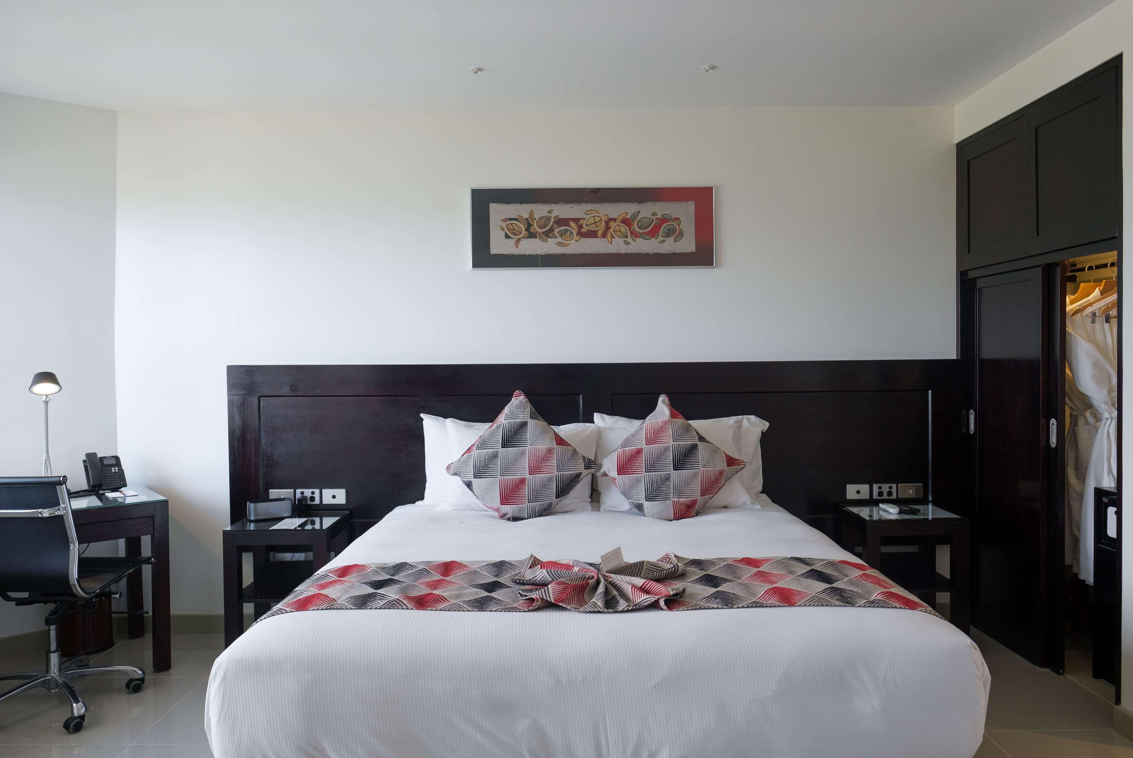 Ramada Suites By Wyndham Wailoaloa Beach Fiji Nadi Extérieur photo