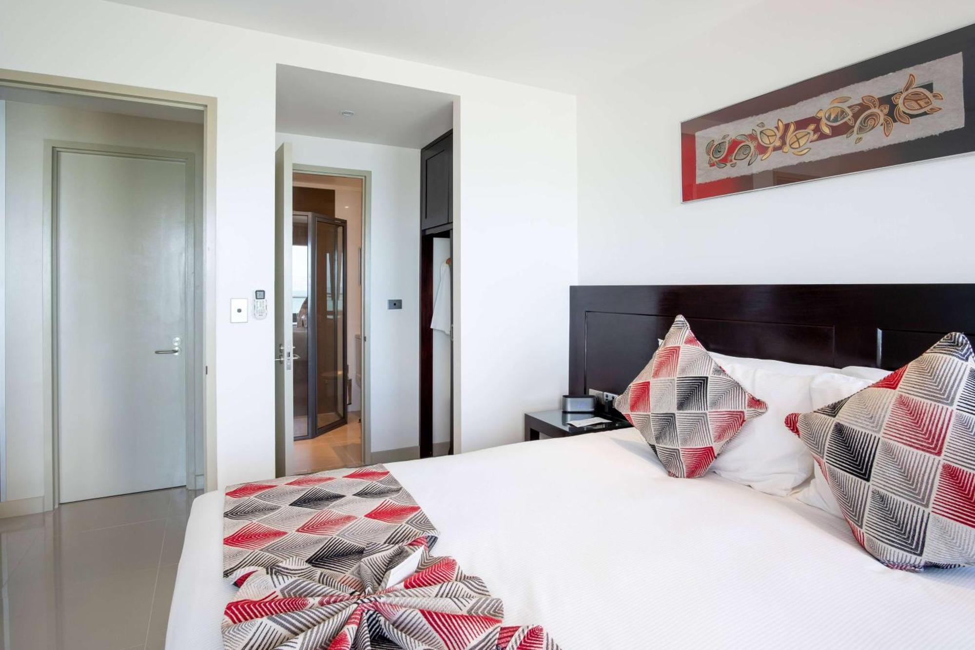 Ramada Suites By Wyndham Wailoaloa Beach Fiji Nadi Extérieur photo