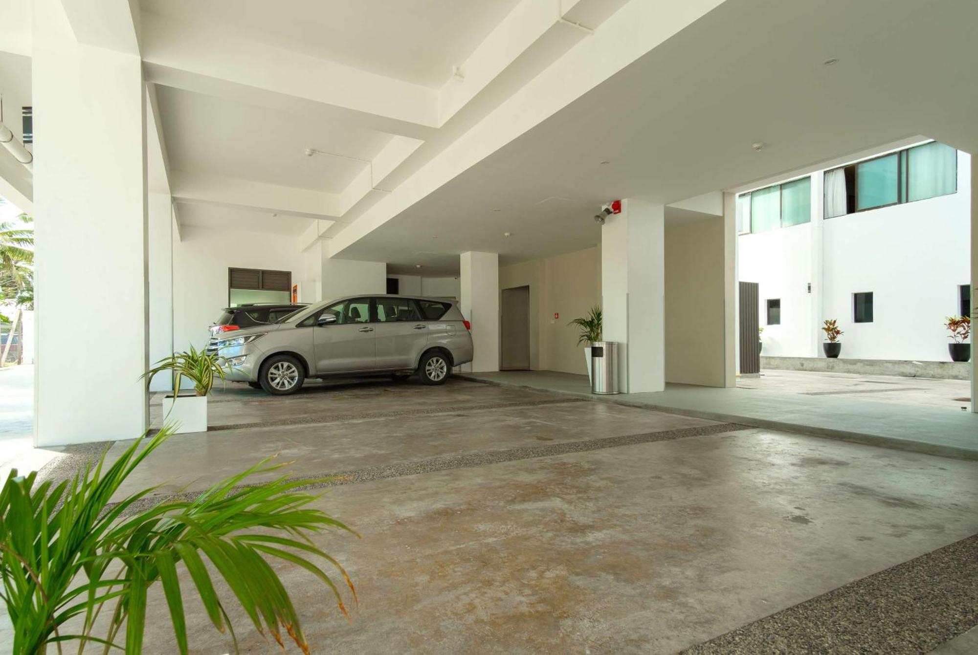 Ramada Suites By Wyndham Wailoaloa Beach Fiji Nadi Extérieur photo