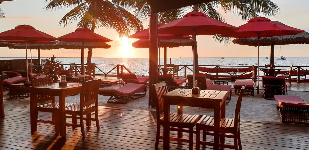 Ramada Suites By Wyndham Wailoaloa Beach Fiji Nadi Extérieur photo