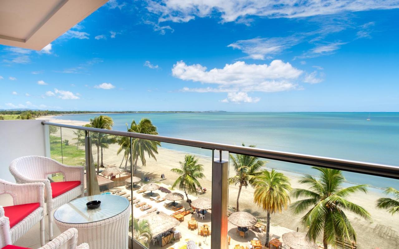 Ramada Suites By Wyndham Wailoaloa Beach Fiji Nadi Extérieur photo